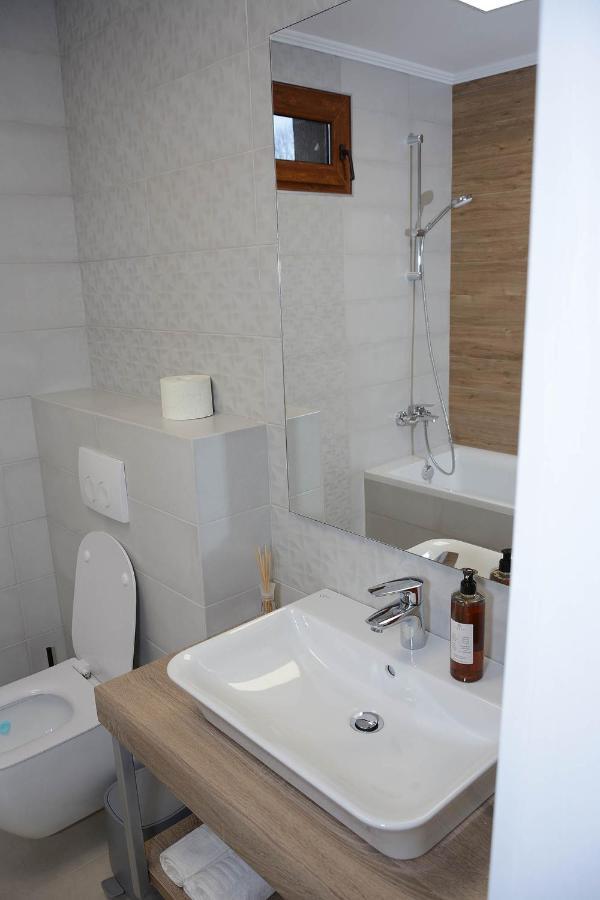 Vila Aras Simeria 외부 사진